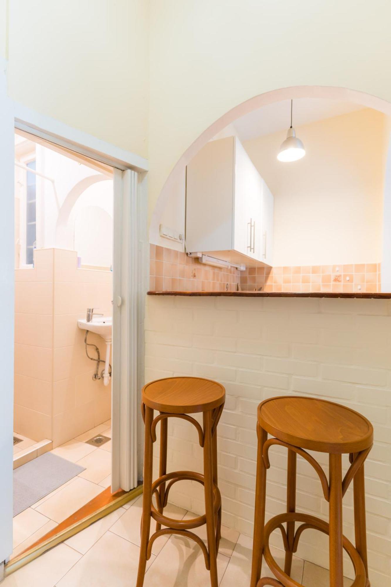 Sunny Studio With Balcony In Party District Budapest Luaran gambar
